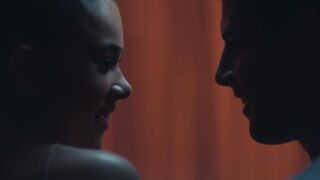 Hailee Steinfeld - Most Girls (Official Video)