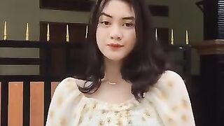 girl dance viral 80