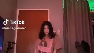 Dance with my hands - wednesday adams dance tik tok
