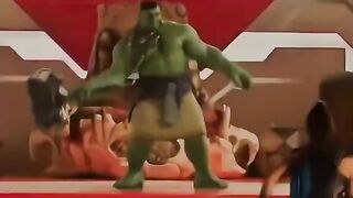 Hulk girl vs boys????