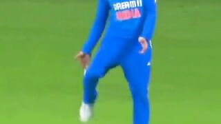 Virat kholi save six runs