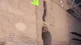 1500year-old_palace_of_Shah_e_Fars_Kasri,_when_the_Holy_Prophet__pig_was_born_a_crack_appeared_in_it