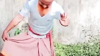 দাদার নাচ কেমন হলো সবাই বলবেন?