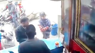 *یہ تو بہت اچھا ہوا میڈیکل سٹور کے سامنے ایکسیڈنٹ ہوا ????????????????????????*