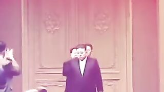 لما صفق مشا فيها هههههه