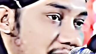 আর আমরা কি নিয়ে পড়ে আছি।