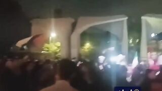 احتفالات في طهران تأييد للضربه الأيرانية لأسرائيل
