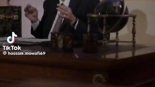 الدكتور حسام