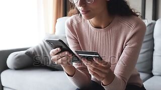 خدمه تطبيق الخدمات المصرفية الإلكترونية