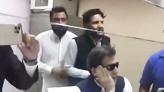 Police vs imran khan