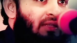 বিপদে পড়লে বুঝা যায় আল্লাহ কারে কয়।