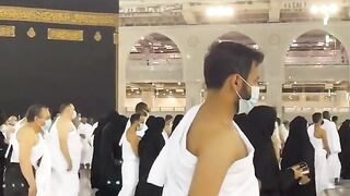 إذن بين الناس بالحج