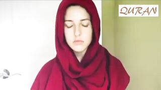 سورة القمر تلاوة المغنية الأمريكية جينيفر جراوت بعد اسلامها