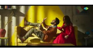 Tere_Vaaste___Zara_Hatke_Zara_Bachke___Vicky_Kaushal,_Sara_Ali_Khan,_Varun_J,_Sachin-Jigar,Amitabh_B(360p).