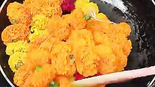 ভুলেও ফুলের মালা ফেলে দিবেন না