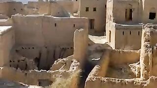 Mud_House_in_Madinah___Khyber_City_of_Madinah