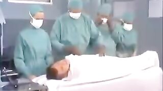 لماذا لايجب ان تعمل مع زوجتك