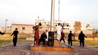 Pathaan Boys Traditional Dance On Pashto Song
