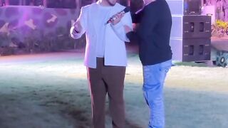 Sab Kuch hi luta dain gay with Sulman khan