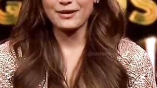 Rashmika Mandanna Dancing on - Saami.saami song♥︎╣[-_-]╠♥︎
