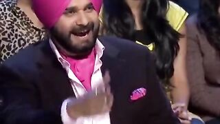 Kapil sharma comedy with naseem vicky!! Comedy nights with kapil!! Latest funny video... Best comedy