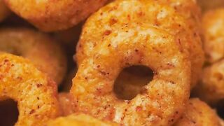 Cinnamon oat rings cereal, slowly rotating - adalinetv