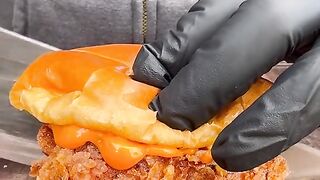 Fried chicken sandwich