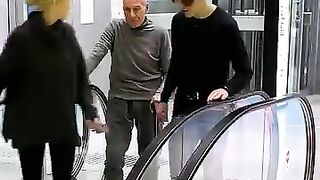 Escalator helping experiment: Who helps?