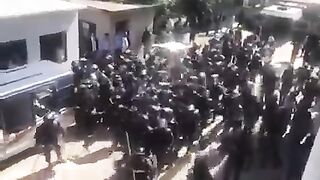 Police atack at imran khan