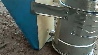 Pots for birds