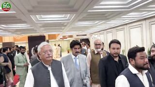 مروت کی قومی اسمبلی میں شاندار انٹری Sher Afzal khan Marwat_ Dabang intre national assembly #marwat.