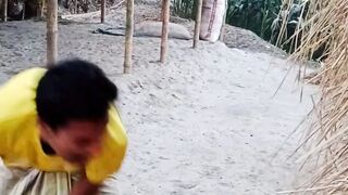 Choto vai jokhon gramer pati napiter kache chul kate---