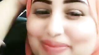 Cut_arbian beautiful items  live show Alisha 1