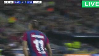 تعادل باريس سانجيرمان مع برشلونه في الشوط الاول بعد طرد اوراخو