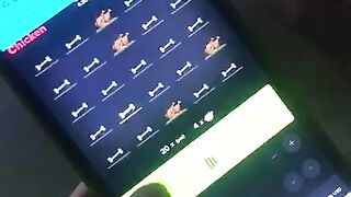 اييو الدجاجة رآه يلوح البيض ولا مزال