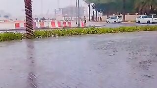 Dubai UAE Rain In 16 April 2024