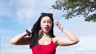 Bikini dance 25