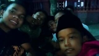 Bersama teman