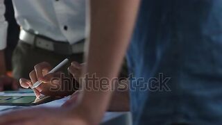 صديقك ف العمل