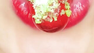 New asmr sounds eating Hammer candy jelly Hammer sweets حلوي جديده بأصوات مطرقعه