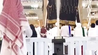 Khana kaba k galaf.subhanallha