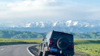I always believe that when I encounter beautiful scenery, I should share it with you. # HEALING LANDSCAPE # nalati grassland