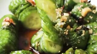 Азиацкий салат из огурцов