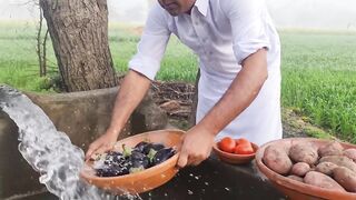 Aloo Baingan Sabzi | Aloo Baingan ka Salan | Eggplant recipe | Village Style | Village Food Secrets
