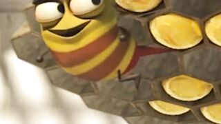 Larva - bee2