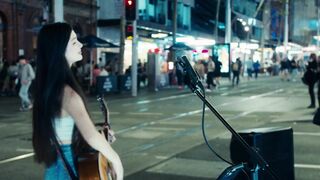 Shirina sings 'Yellow' by Coldplay on George St