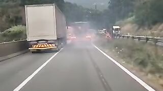 Dengrus truck driving