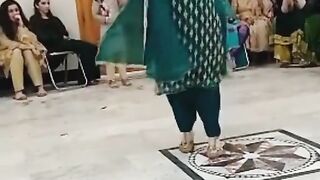 Funny girl Dance ????????????????