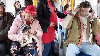 Funny In Bus Lady Prank