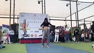 Vartika Jha - Dance Performance (◕‿◕)◎[▪‿▪]◎(✿◠‿◠)♥︎‿♥︎